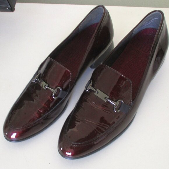 Munro American "Harrison" Womens Burgandy Wine Patent Leather Loafer - Size 11M - Picture 7 of 9